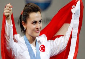 Türkiye ye ilk altın madalyasını kazandırdı!!