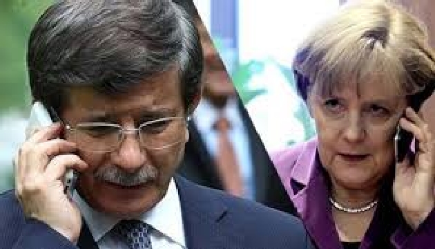 Davutoğlu ile Merkel telefonda görüştü!