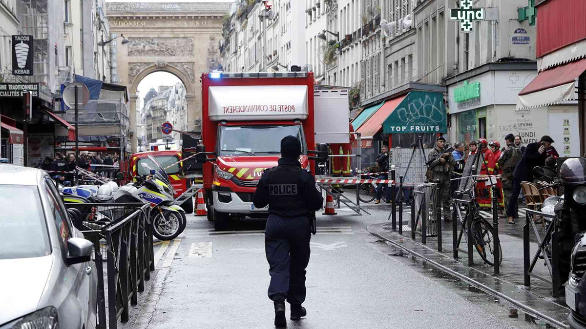 Paris saldırısında yeni gelişme: Kliniğe sevk edildi