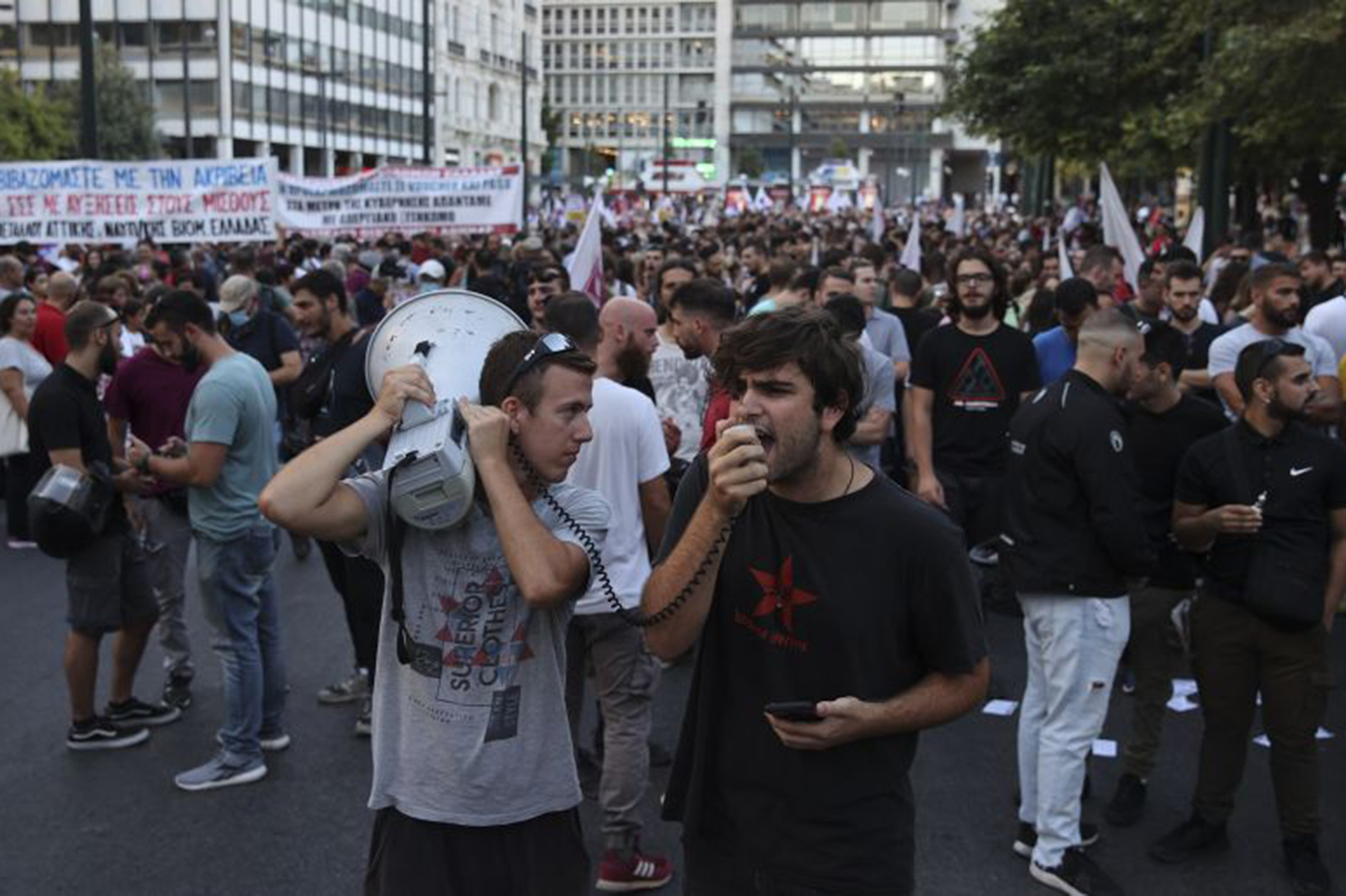Yunanistan da özel üniversite yasa tasarısı protesto edildi