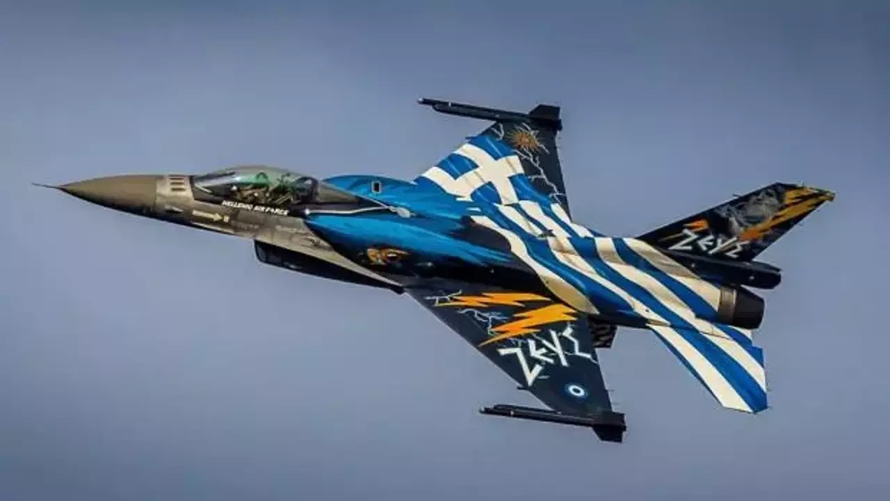 Yunan F-16 sı düştü