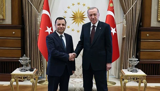 Erdoğan, AYM Başkanı nı kabul etti