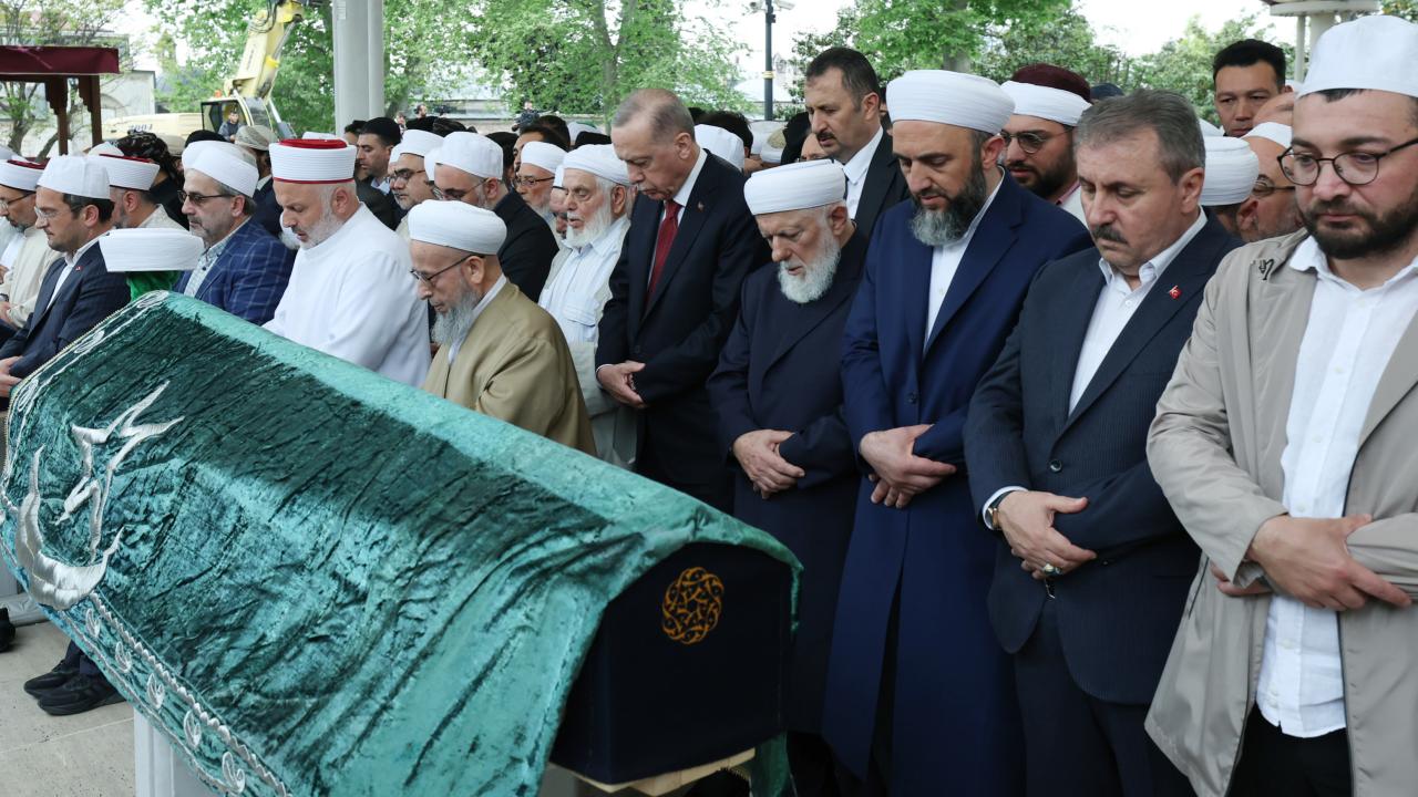 Cumhurbaşkanı Erdoğan, Hasan Kılıç ın cenaze törenine katıldı
