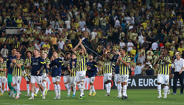 Fenerbahçe, Larnaca yı konuk edecek!