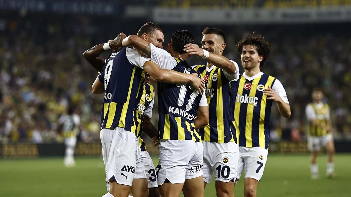 Fenerbahçe nin Twente karşısındaki muhtemel ilk on biri