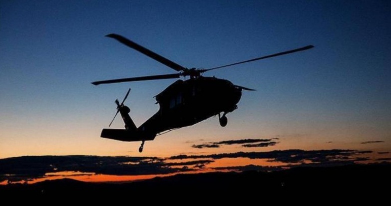 Pakistan da donanmaya ait helikopter düştü: 3 asker öldü