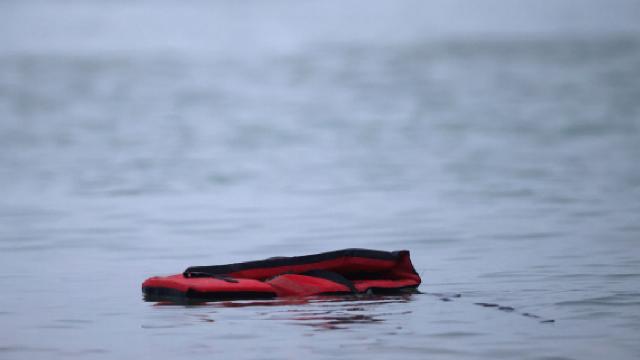 Göçmen teknesi battı: 34 kişi kayıp
