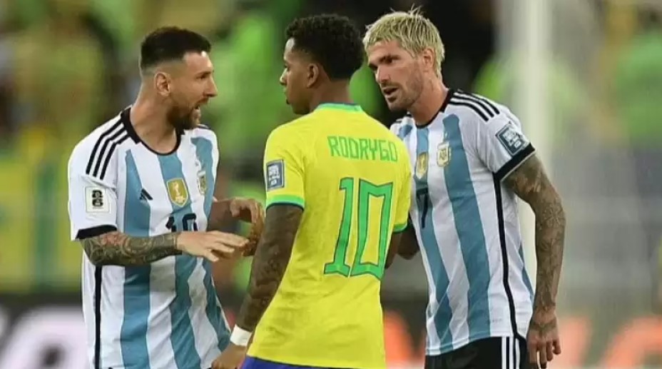Brezilya-Arjantin maçında Messi ye şok sözler!