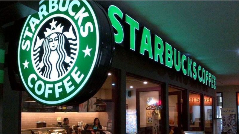 Starbucks bir ülkeden daha çekiliyor