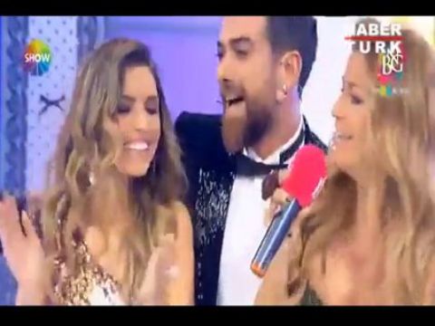 Yolanthe Yengeye G�bek Att�rd�lar!