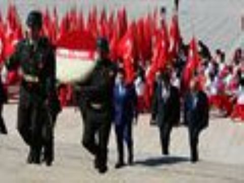 �i�li'de 19 May�s Co�kusu