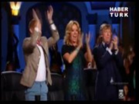 Ayakta Alk��lad�lar!