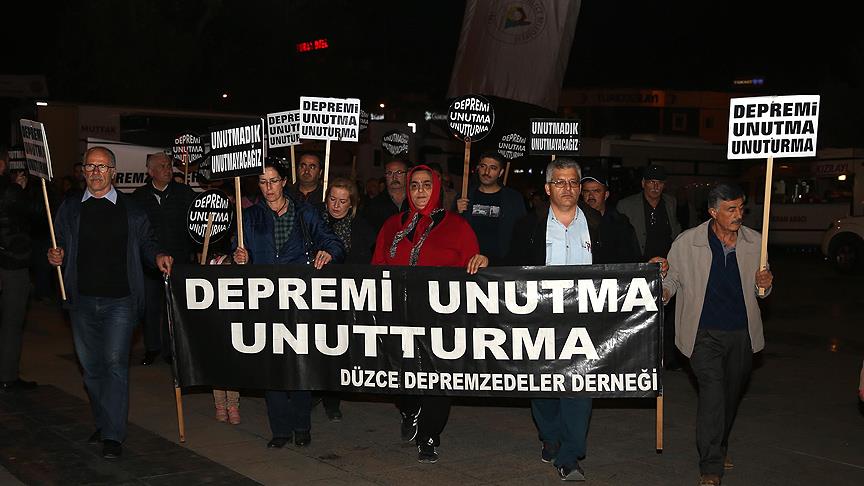 Düzce depremi için anma!