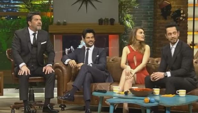 Beyaz Show da PKK pankartlı şoku...