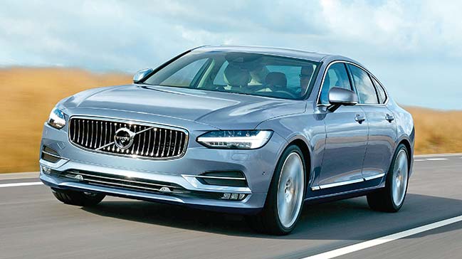 Lüks Volvo modeli S90 çok iddialı geliyor!