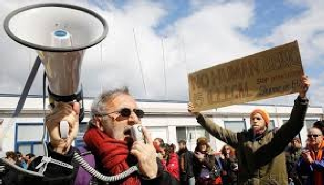 Sığınmacıların koşullarına protesto!