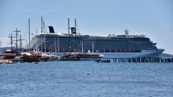 15 bin turist Bodrum a akın etti!