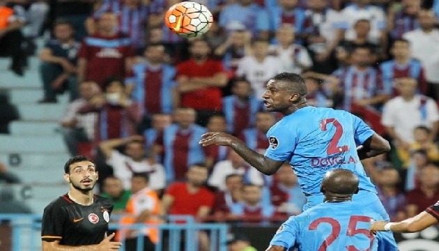 Trabzonspor  N Doye ile Douglas  için teklif bekliyor!