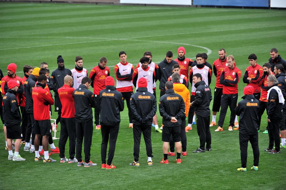 Galatasaray derbi öncesi son idmanını taraftar önünde yapacak