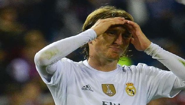 Modric:  Futbolu Real Madrid de bırakmak istiyorum 