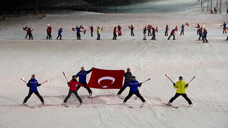 Yıldız Dağı nda gece kayağı keyfi!