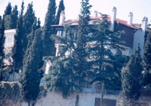Türkan Şoray o evi sattı!