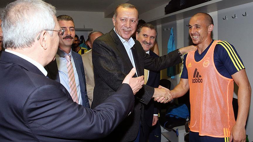 Erdoğan, Fenerbahçe yi tebrik etti