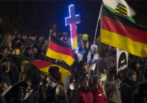 Almanya da PEGIDA protesto edildi!