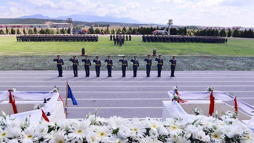 Türk Hava Kuvvetlerinde mezuniyet heyecanı