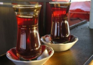 Çay üreticisine 12 kuruş fark ödenecek!