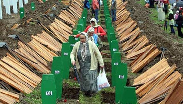  Srebrenitsa Anneleri  Türkiye de