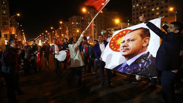  Kayyumlu  belediyelerde oy oranları