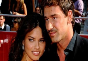 ŞOK ŞOK! Marko Jaric, Adriana Lima yı Kapı Komşusuyla Aldattı!