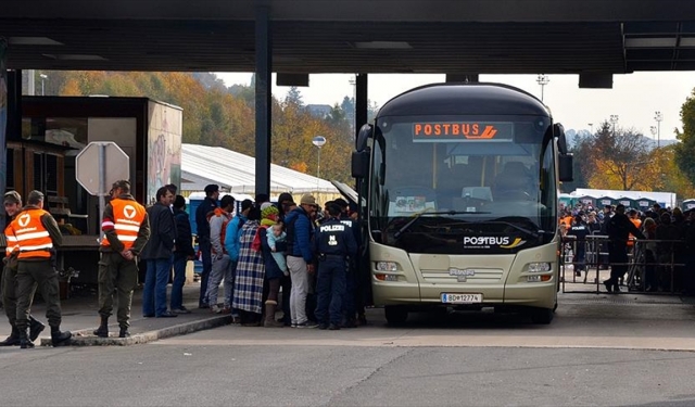 Avusturya, Macaristan sınırında kontrol etti!