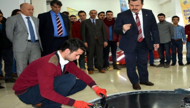 Dünya birincisi robotlardan gösteri!