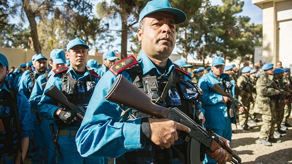 ÖSO polisinden Erdoğan sloganı