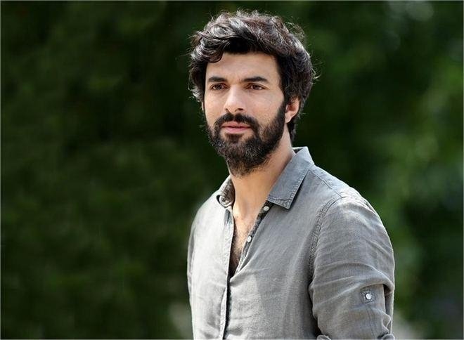 Engin Akyürek in acı günü!