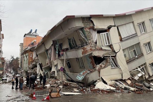 Adıyaman da 4.4 büyüklüğünde deprem