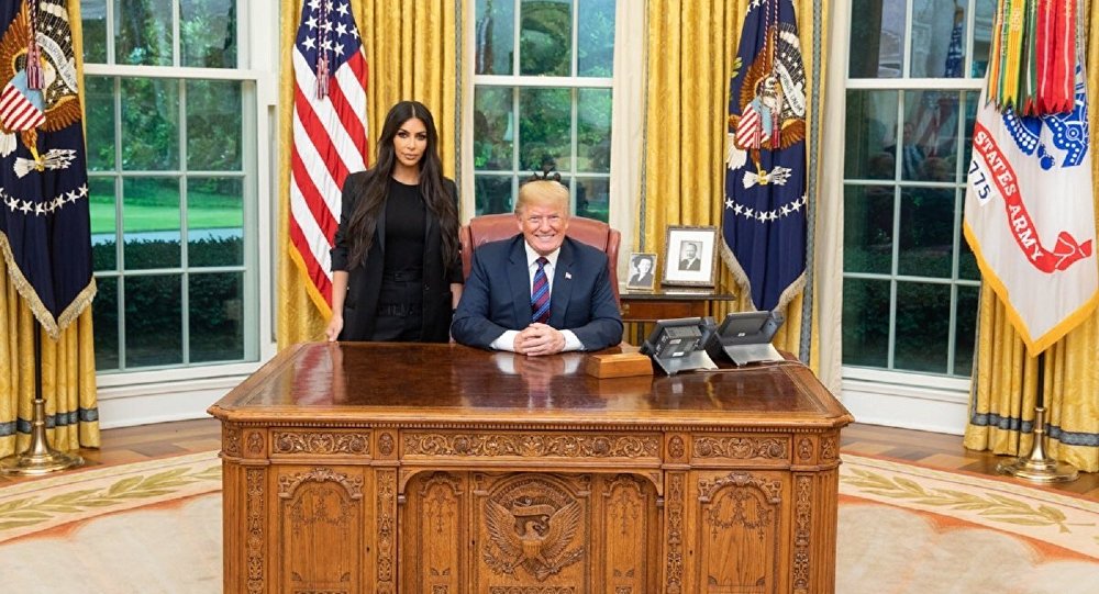 Kim Kardashian: Trump aradığında çıplaktım