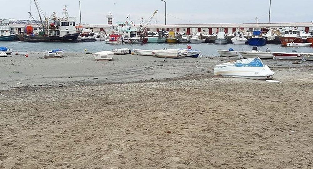 Tekirdağ da deniz 30 metre çekildi