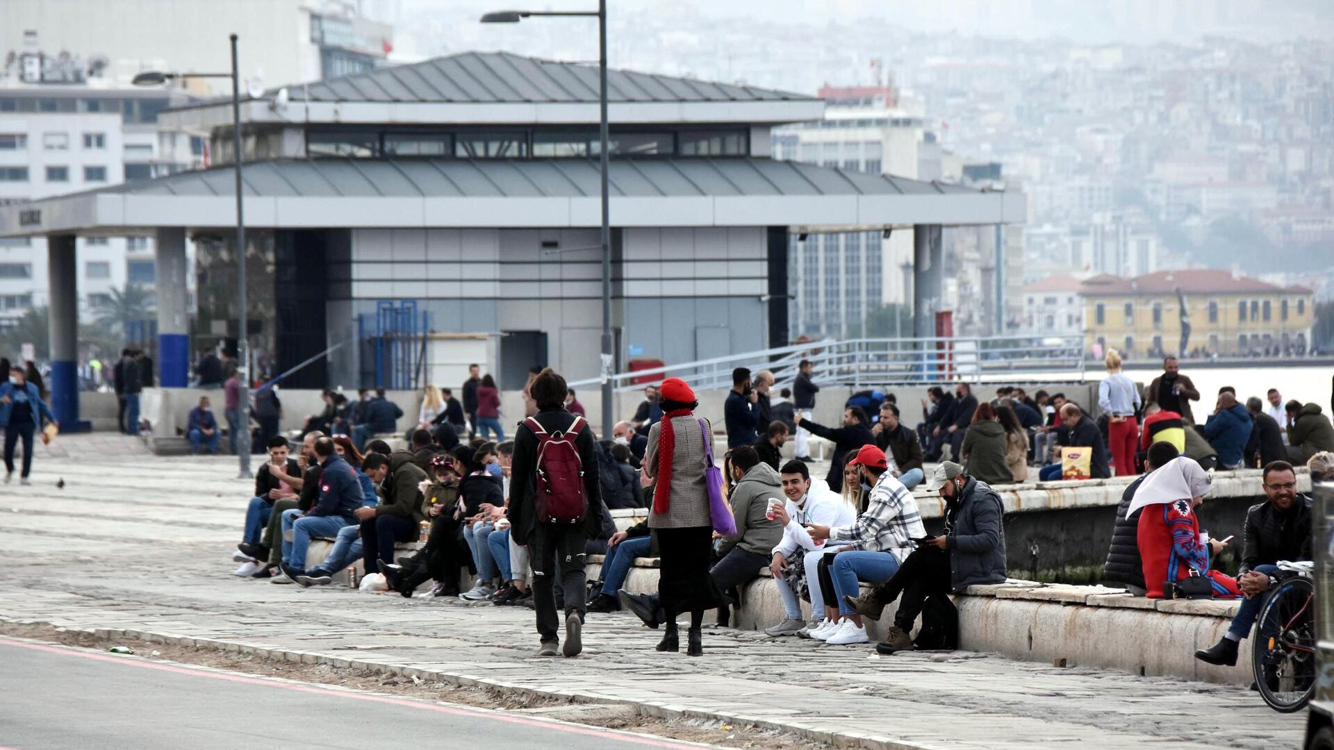 Uzmanlar  açıkladı: İstanbul pandemi sebebiyle ilk kez göç verdi