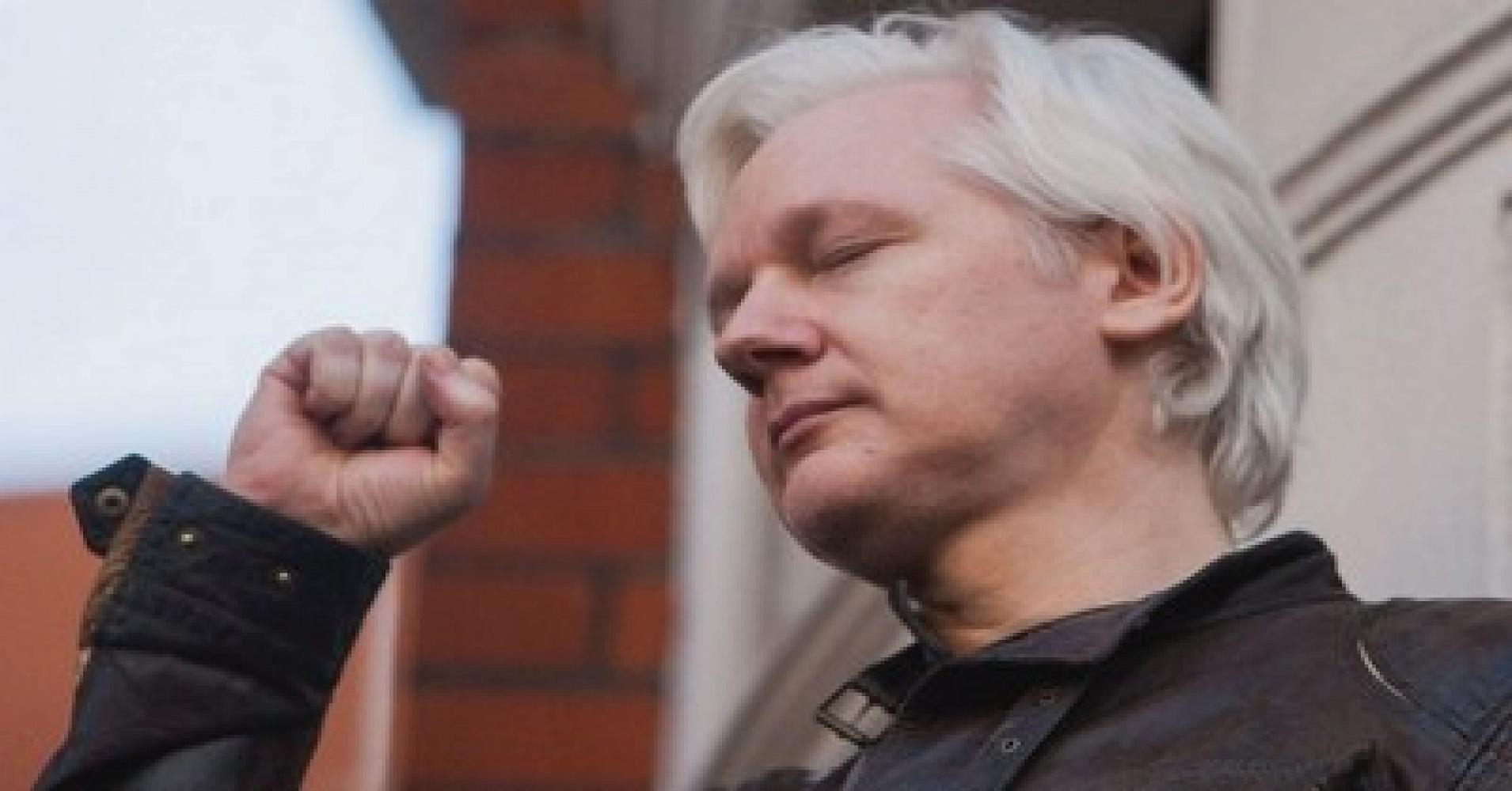 O ülke, Assange a vatandaşlık verdi