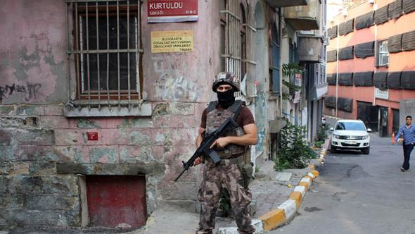 Beyoğlu nda gizli tünel bulundu