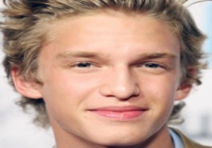 Cody Simpson Kimdir - Cody Simpson Şarkıları - Justin Bieber,Yeni Justin Bieber,Cody İstanbul a Geliyor,Selena Gomez,Justin Hakkında Bilinmeyenler-