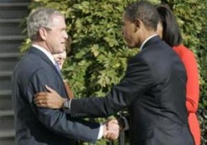 Bush, Obama İle Tokalasıp Elini Sildi. 