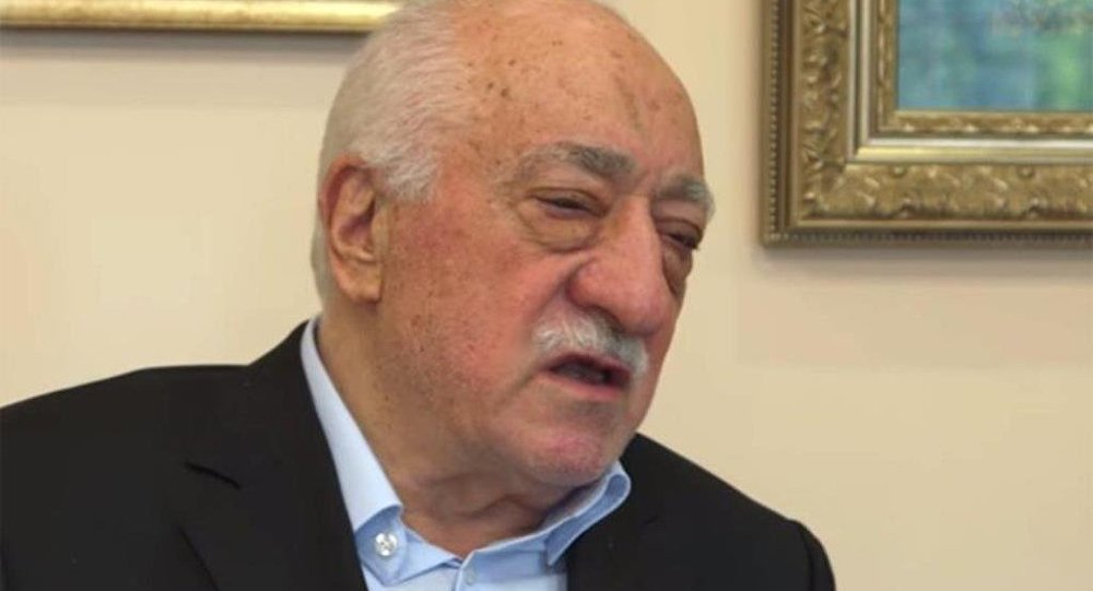 Gülen e  anksiyete  teşhisi konmuş