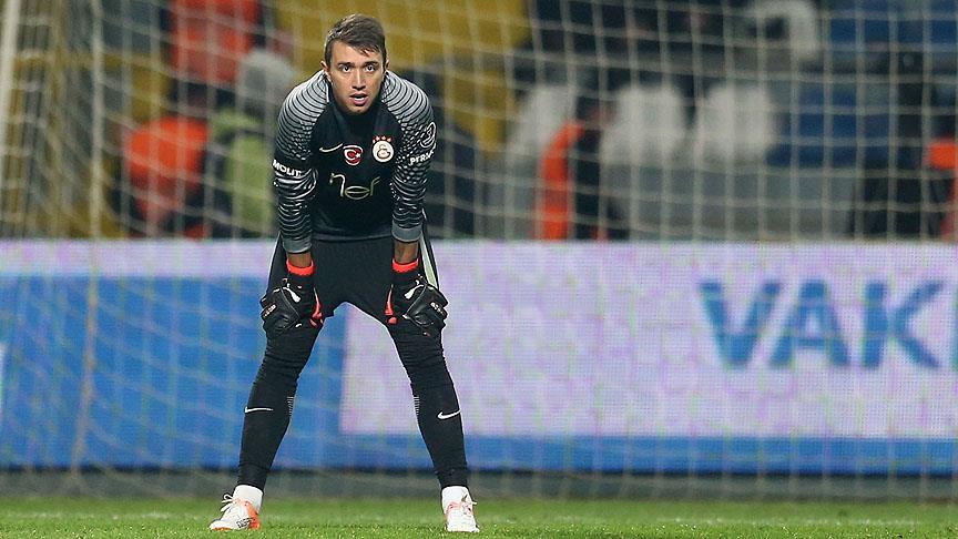 Galatasaray da Muslera şoku