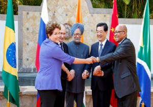 BRICS üyesi ülkeler toplandı... Ortak banka kuruluyor!