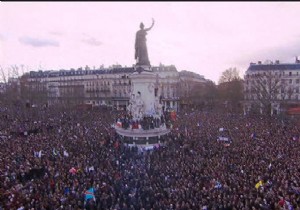 Paris teki gösteriye 1,5 milyon kişinin katıldı!