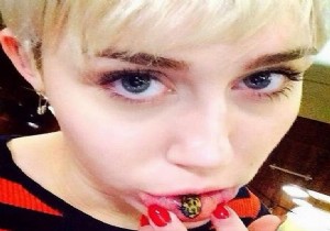 Miley Ray Cyrus Kimdir?